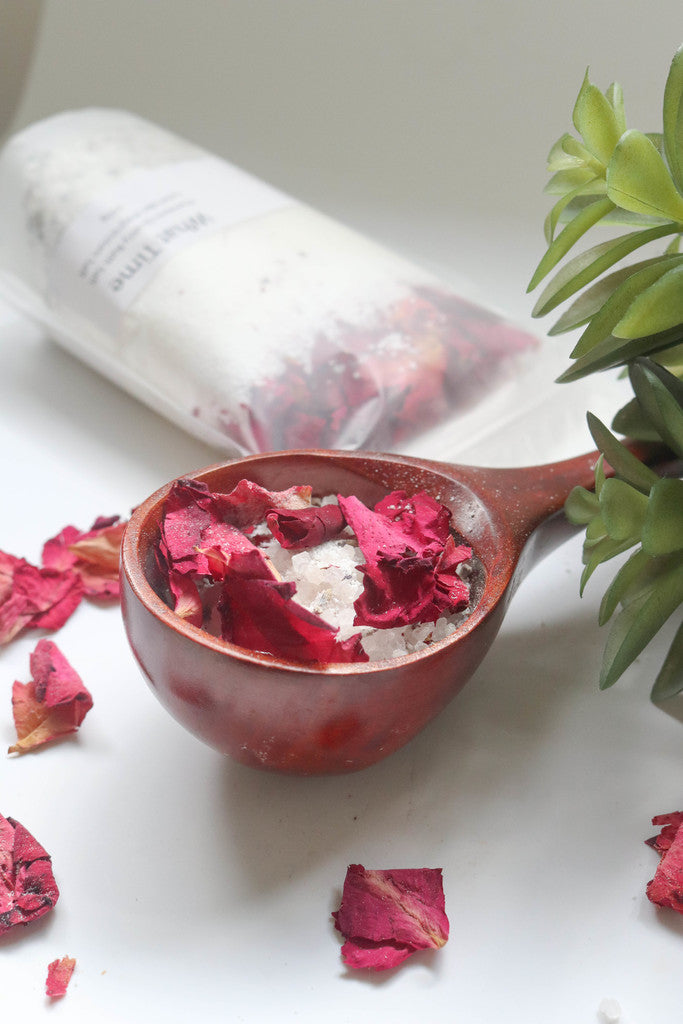 Rose Petal and Magnesium Bath Salt 350g