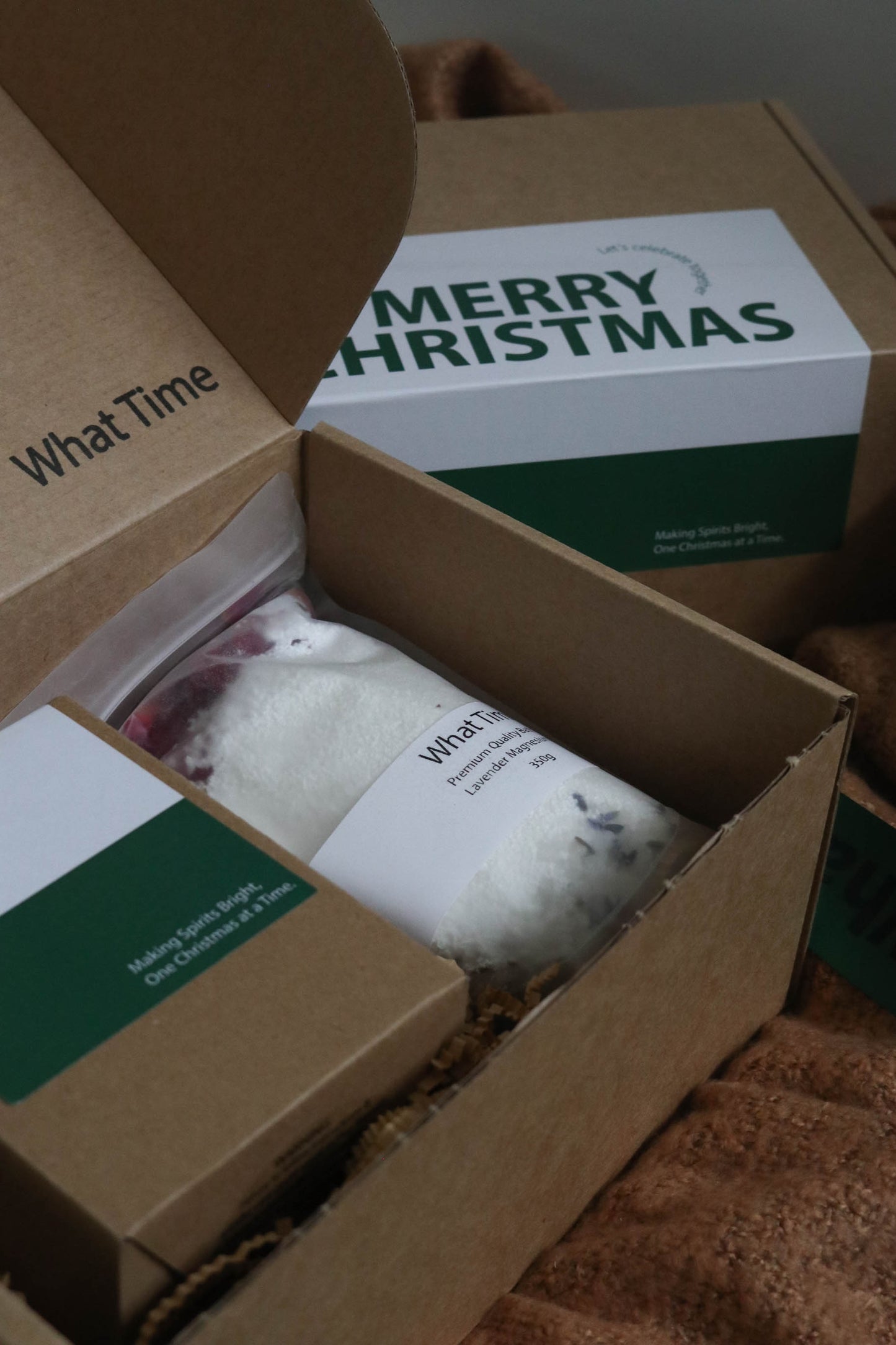 Christmas Candle & Bath Salt Gift Box